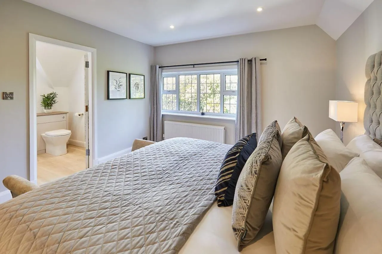 Host & Stay - White Lodge Scalby  0*, Scalby (North Yorkshire)